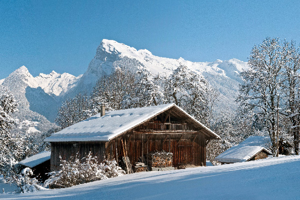 Samoëns-Une ferme de Vercland sous la neige